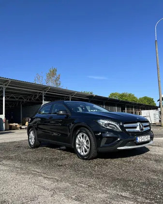 samochody osobowe Mercedes-Benz GLA cena 71500 przebieg: 258000, rok produkcji 2015 z Szczecin